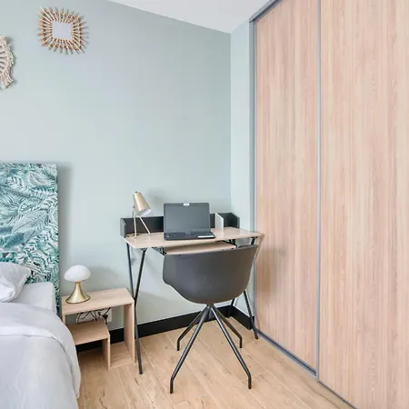 First Flight - A 8 Mn De L'aeroport- Proche Airbus - 6 Voyageurs * Colomiers