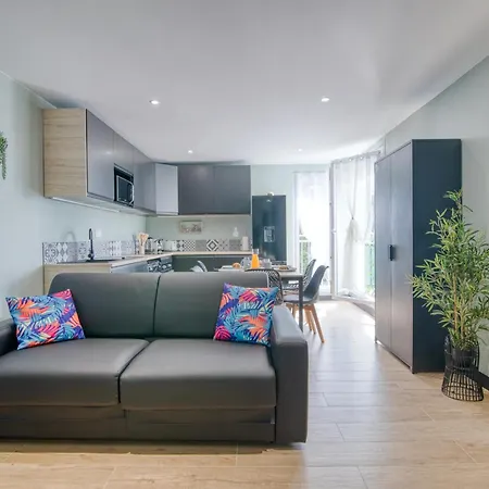 First Flight - A 8 Mn De L'aeroport- Proche Airbus - 6 Voyageurs Colomiers